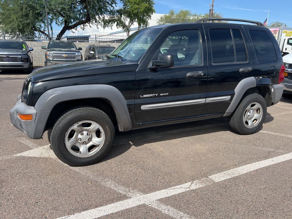 2003 Jeep Liberty Sport photo 2