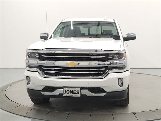 2018 Chevrolet Silverado 1500 High Country photo 2