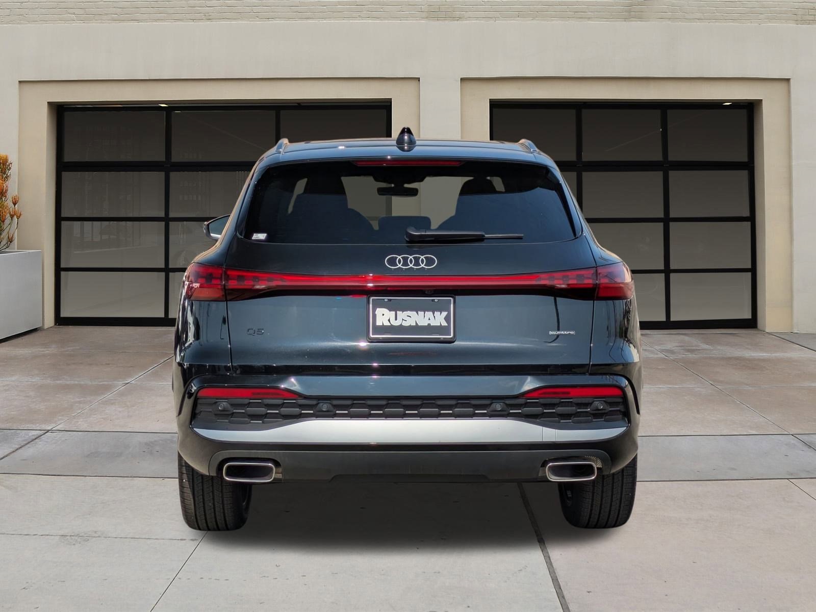 2025 Audi Q5 2.0T Premium Plus photo 2