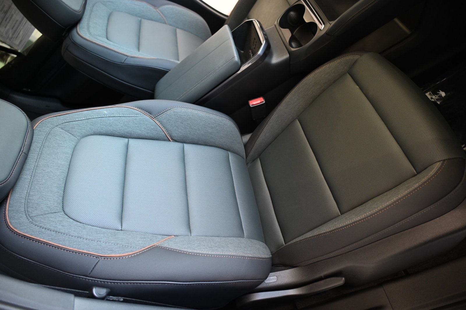 2026 Gmc Terrain AT4 photo 16