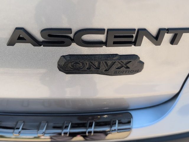 2025 Subaru Ascent Onyx Edition Touring photo 9