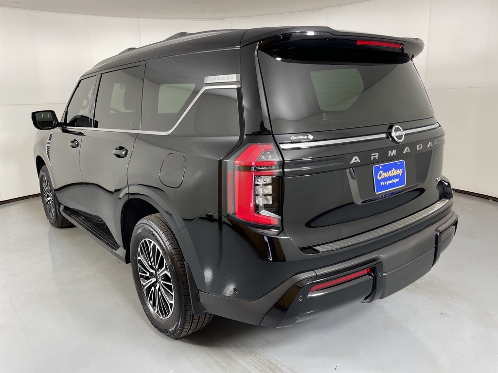 2026 Nissan Armada SL photo 6