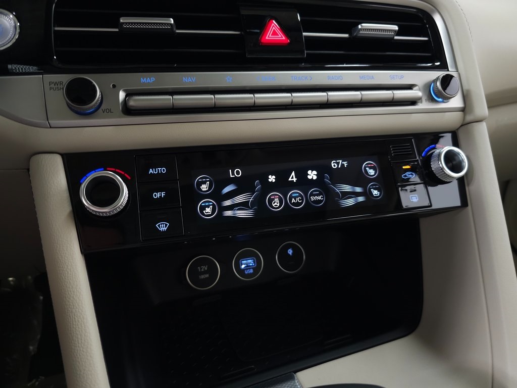 2026 Genesis G70 2.5T Prestige AWD photo 22
