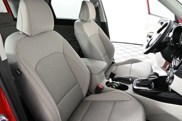 2025 Kia Soul EX photo 4
