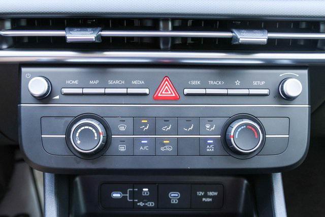 New 2025 Gray Hyundai SE FWD image 15