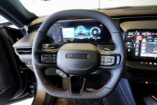 New 2026 Diamond Black Crystal Pearlcoat Dodge R/T Scat Pack image 17