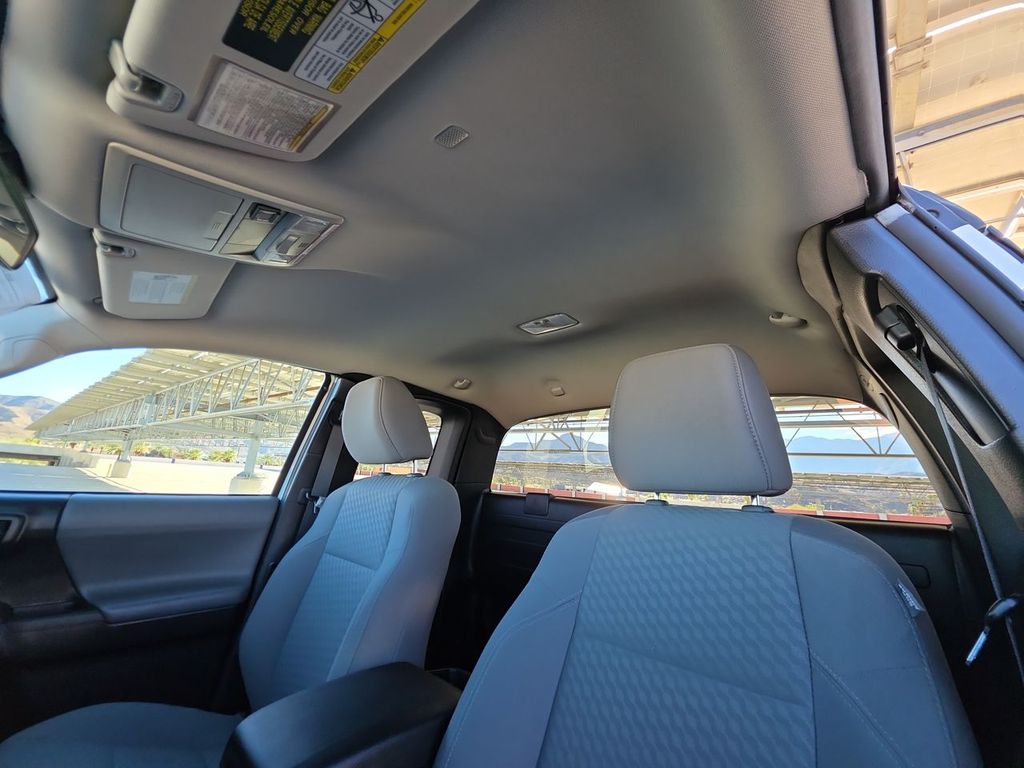 2020 Toyota Tacoma SR photo 18