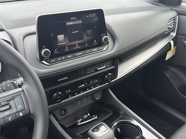 2026 Nissan Rogue SV photo 11