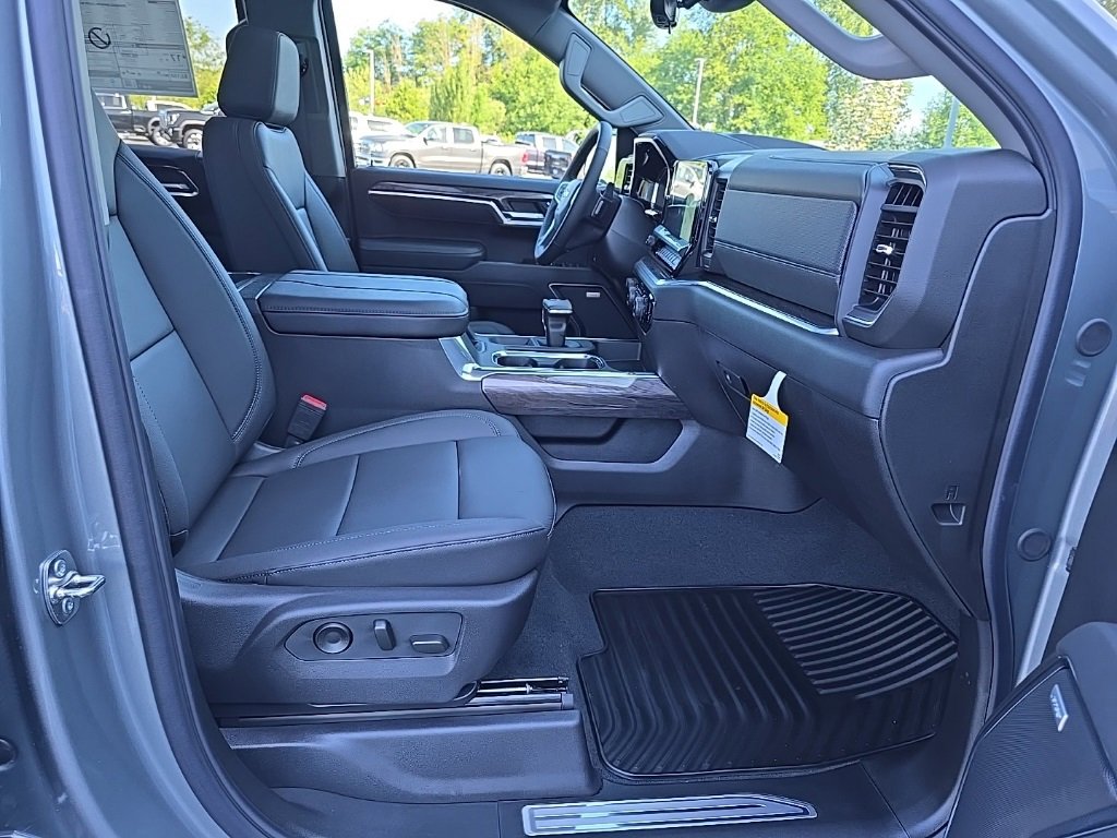 2025 Chevrolet Silverado 1500 LTZ photo 34