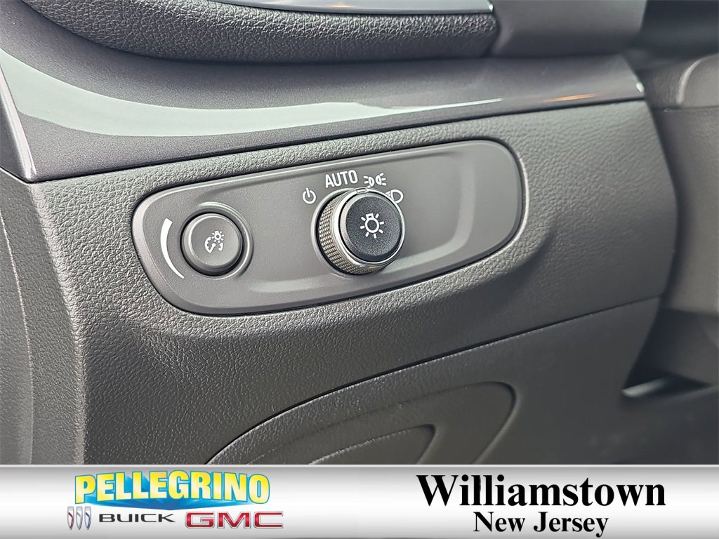 2022 Buick Encore Preferred photo 17