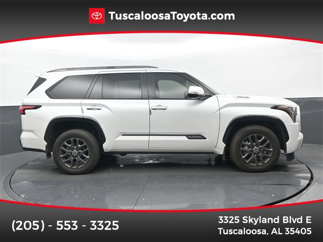 2024 Toyota Sequoia Platinum's photo