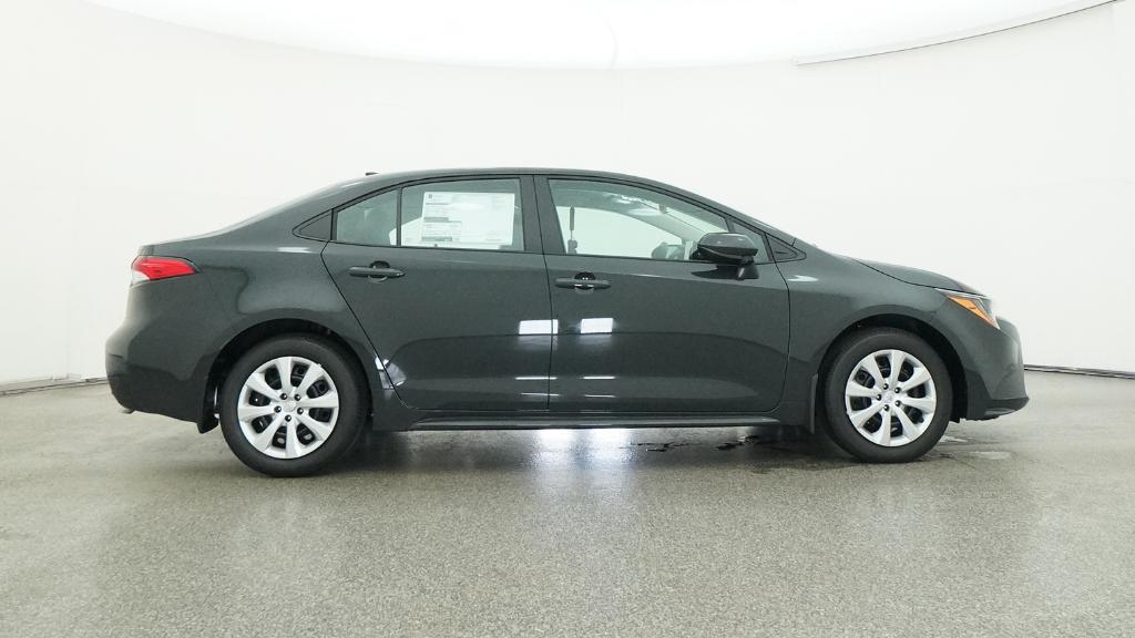 2025 Toyota Corolla LE photo 26