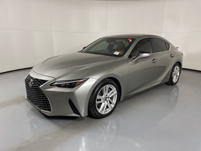 2021 Lexus IS 300 photo 4