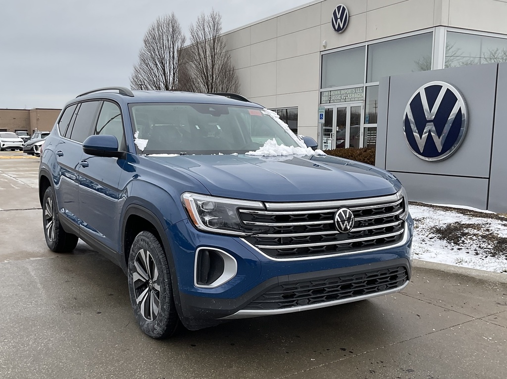 2026 Volkswagen Atlas SE's photo