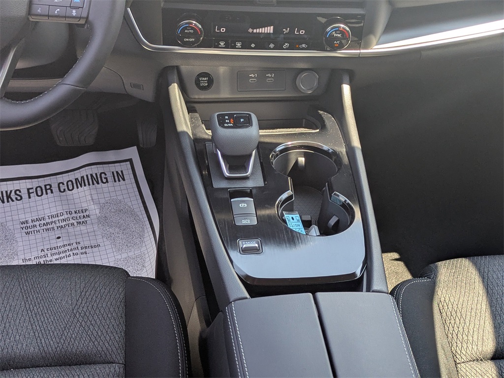 2026 Nissan Rogue SV photo 20