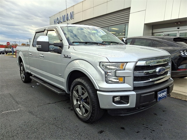 2015 Ford F-150 Lariat photo 2