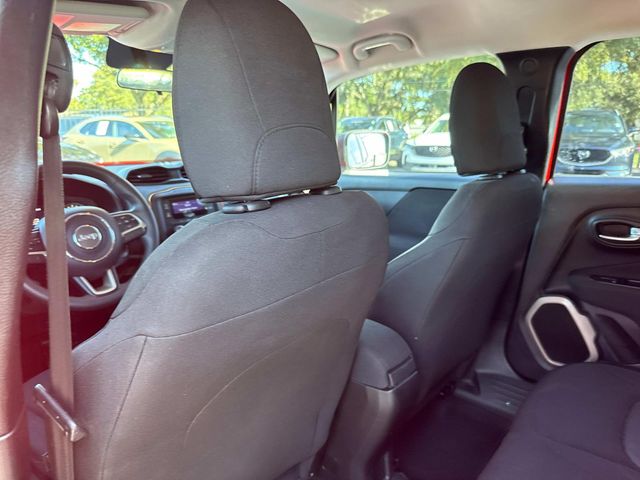 2016 Jeep Renegade Sport photo 12