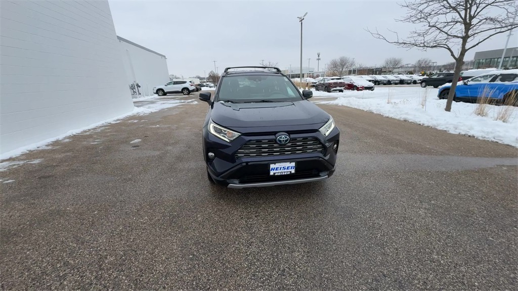 2021 Toyota RAV4 Hybrid XSE photo 2