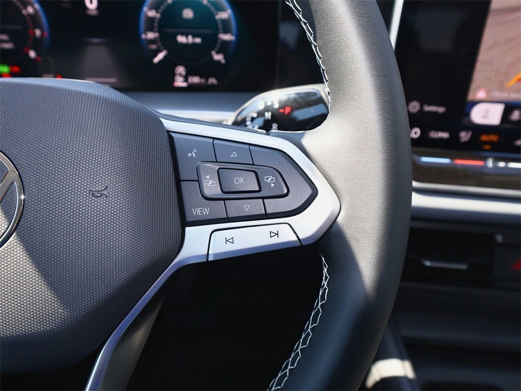 2025 Volkswagen Tiguan SE photo 21