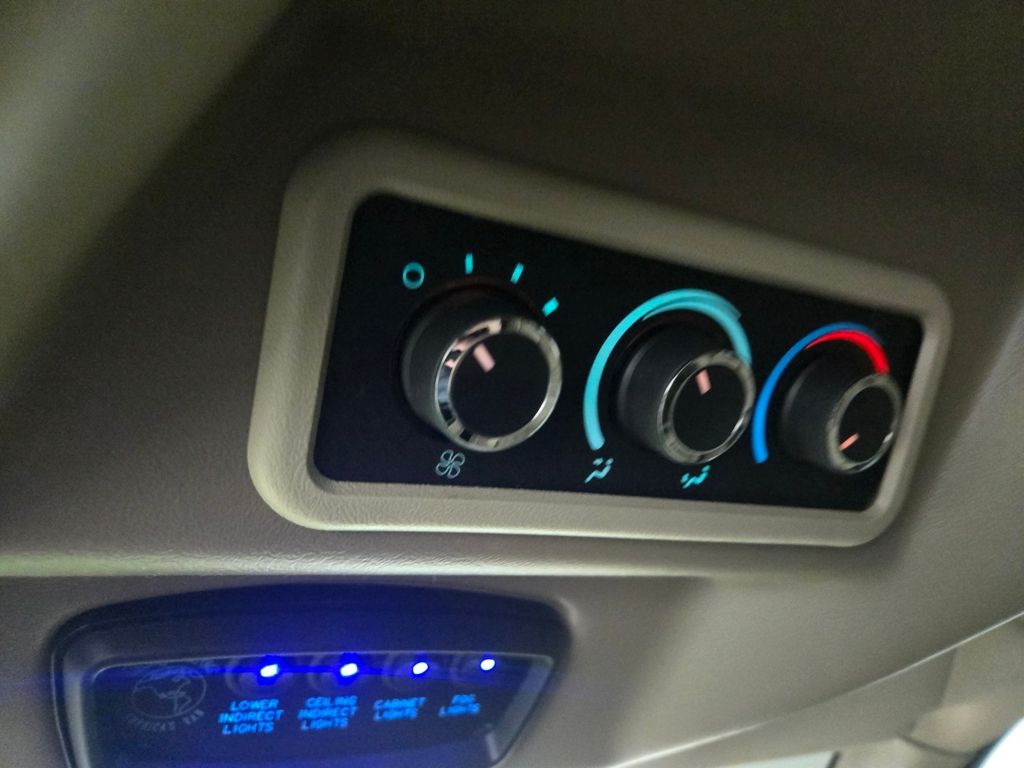 2023 Gmc Savana 2500 Cargo photo 26