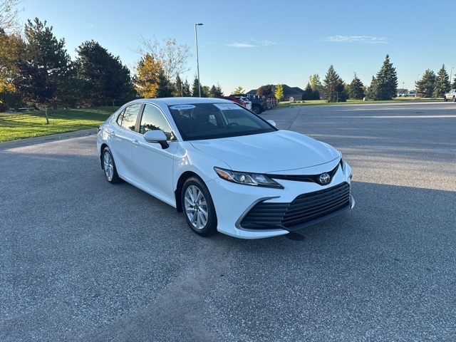 2024 Toyota Camry LE photo 2