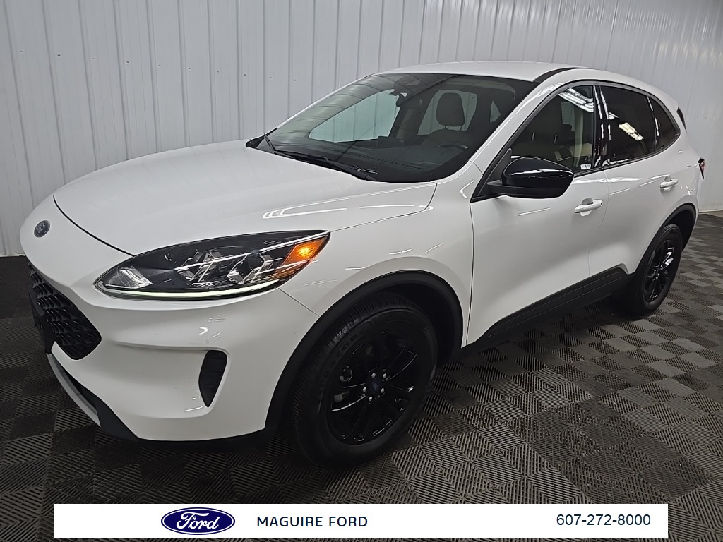2020 Ford Escape SE Sport Hybrid photo 8
