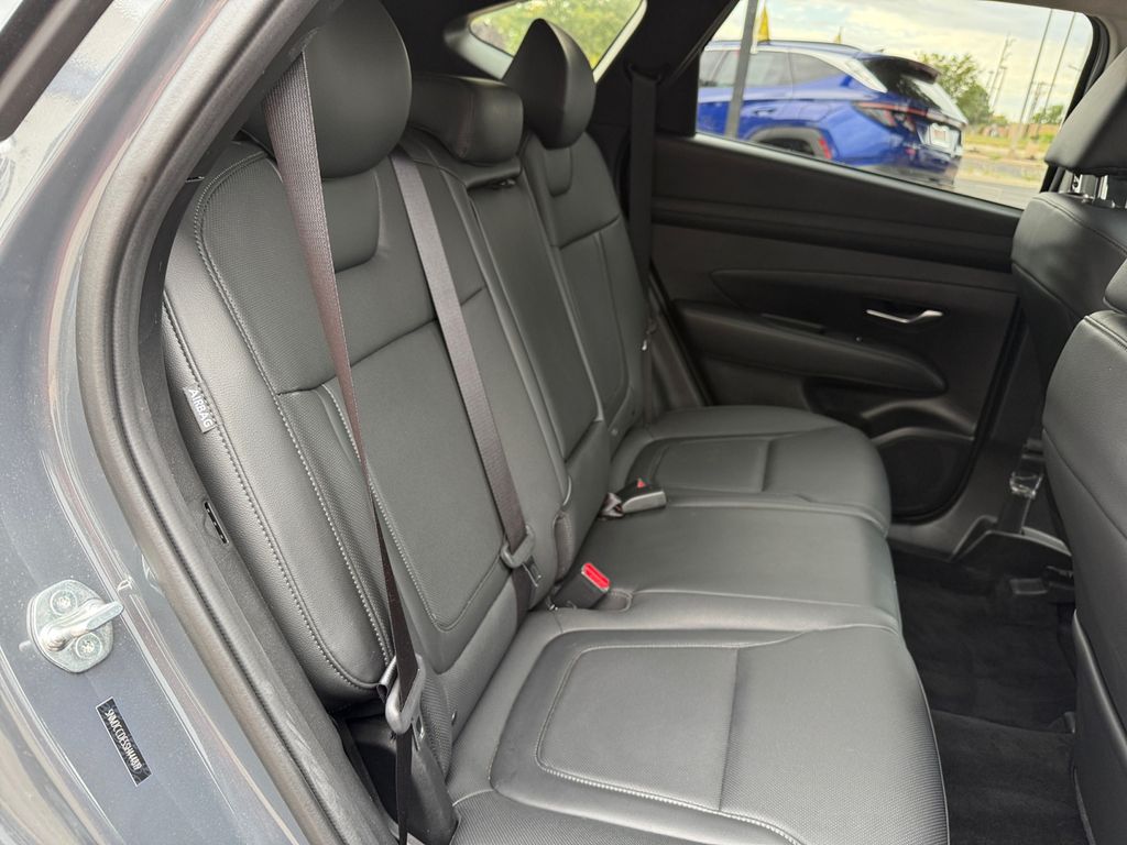 2025 Hyundai Tucson SEL Convenience photo 17