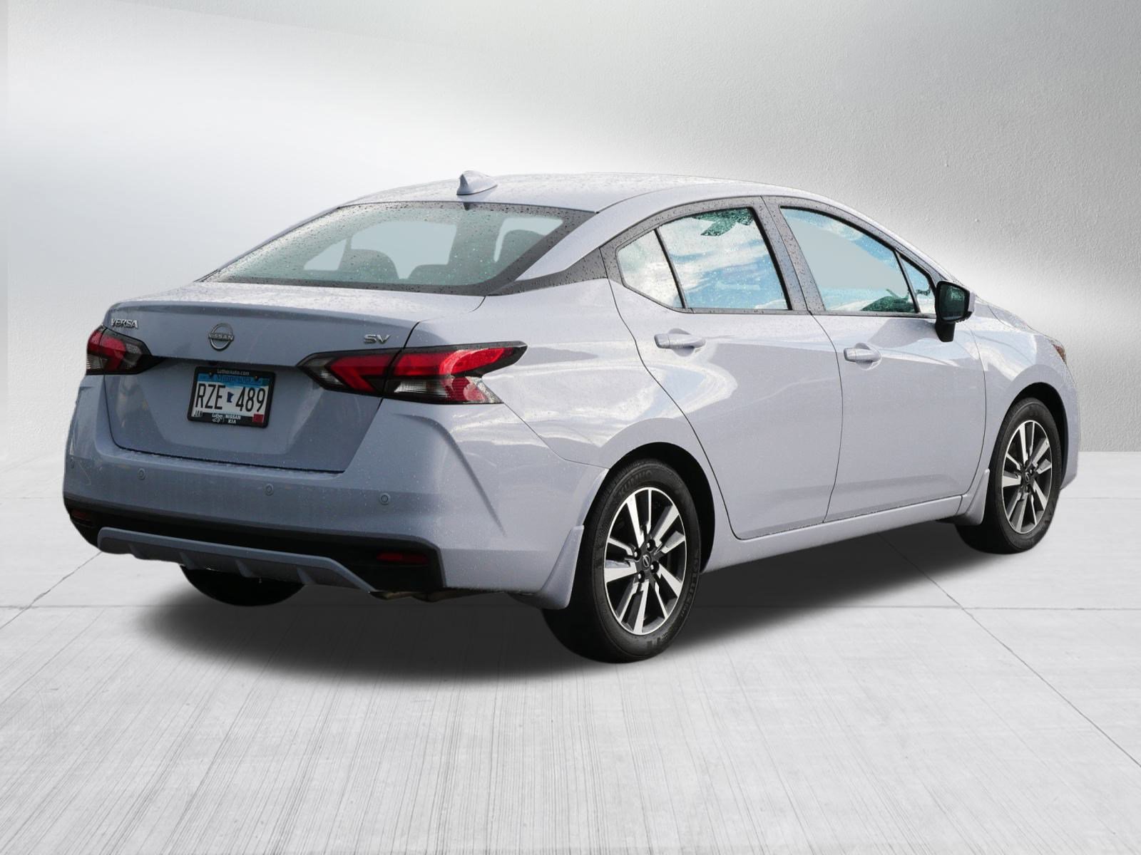 2024 Nissan Versa SV photo 6