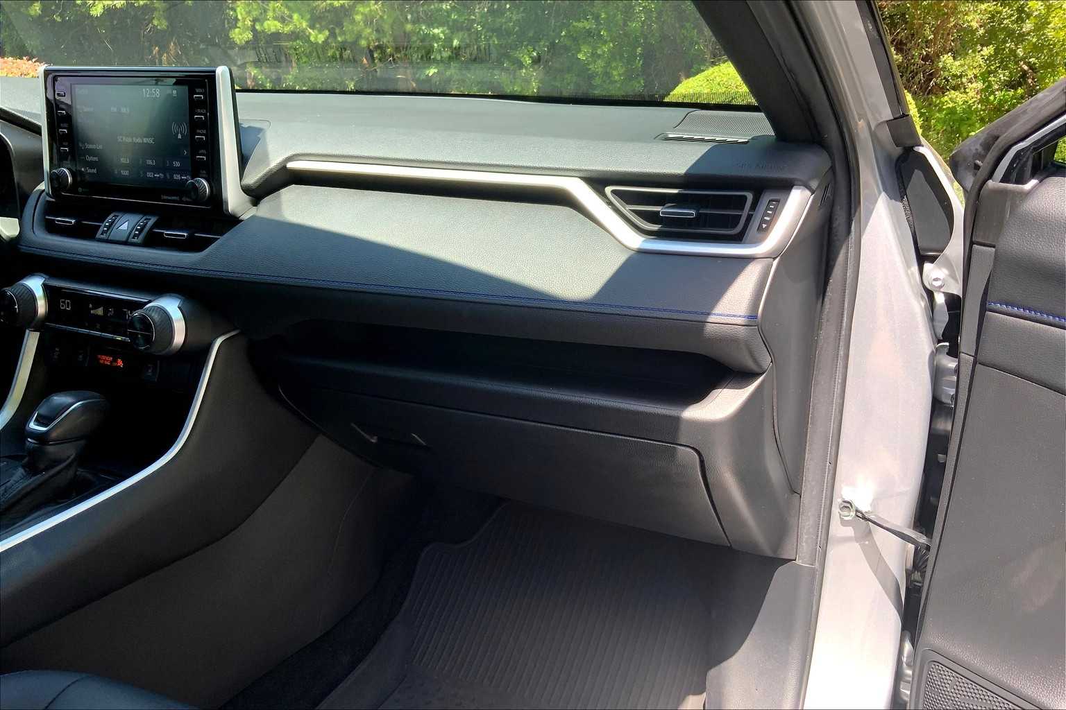 2021 Toyota RAV4 Hybrid XSE photo 13