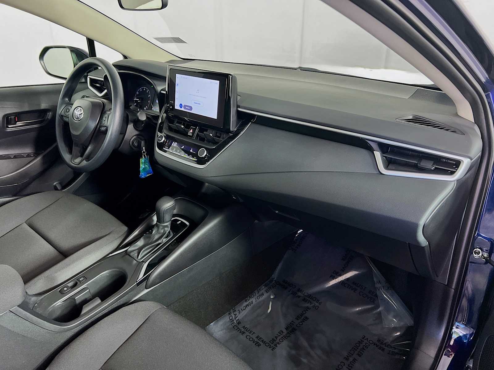 2024 Toyota Corolla LE photo 27