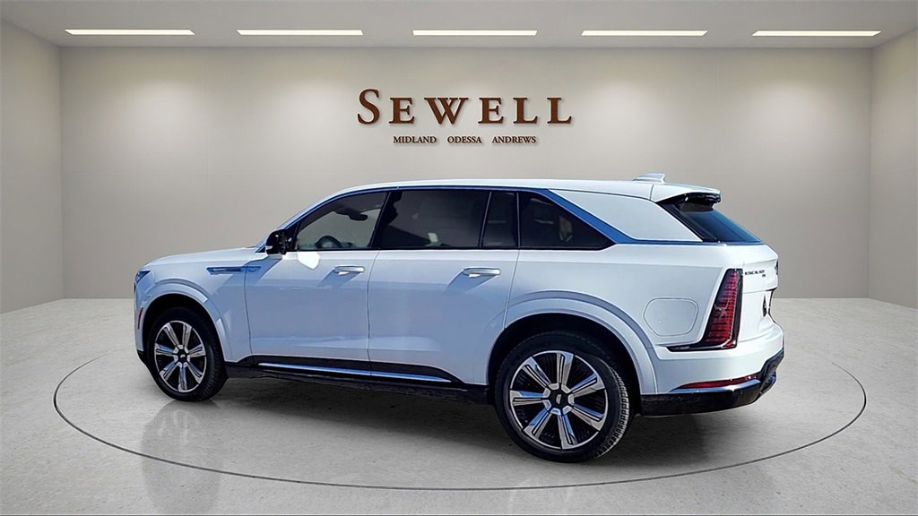 2025 Cadillac Escalade IQ Luxury photo 4