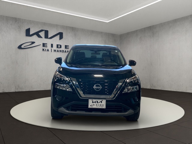 2023 Nissan Rogue SV photo 2