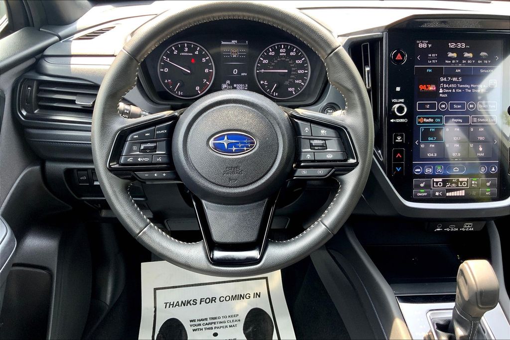 2025 Subaru Forester Premium photo 4