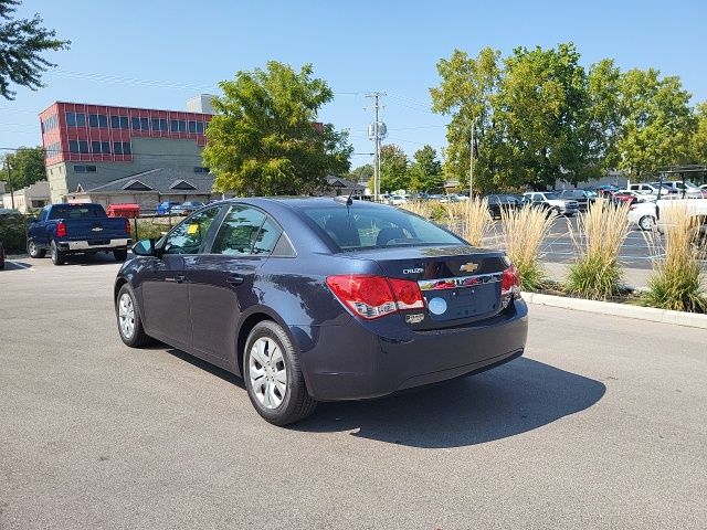 2015 Chevrolet Cruze LS photo 5