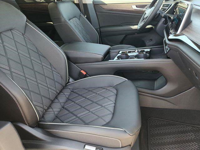 2025 Volkswagen Atlas SEL Premium R-Line photo 16