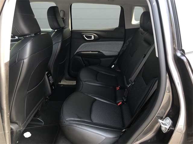 2022 Jeep Compass Latitude photo 25