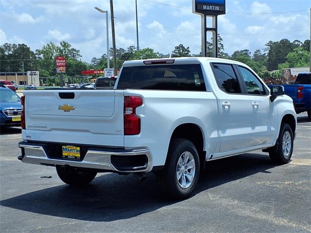 2025 Chevrolet Silverado 1500 LT photo 2