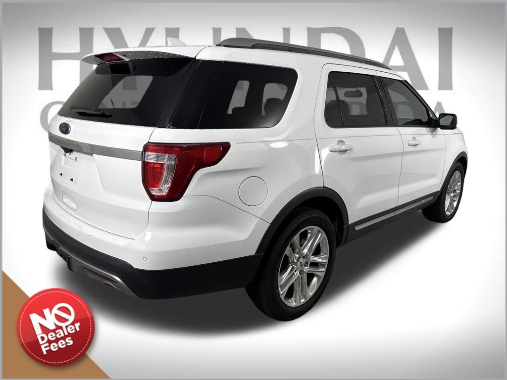 2017 Ford Explorer XLT photo 3