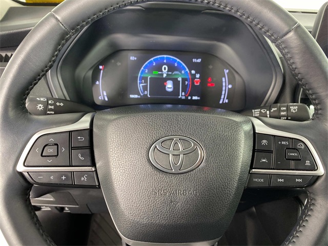 2024 Toyota Grand Highlander XLE photo 12