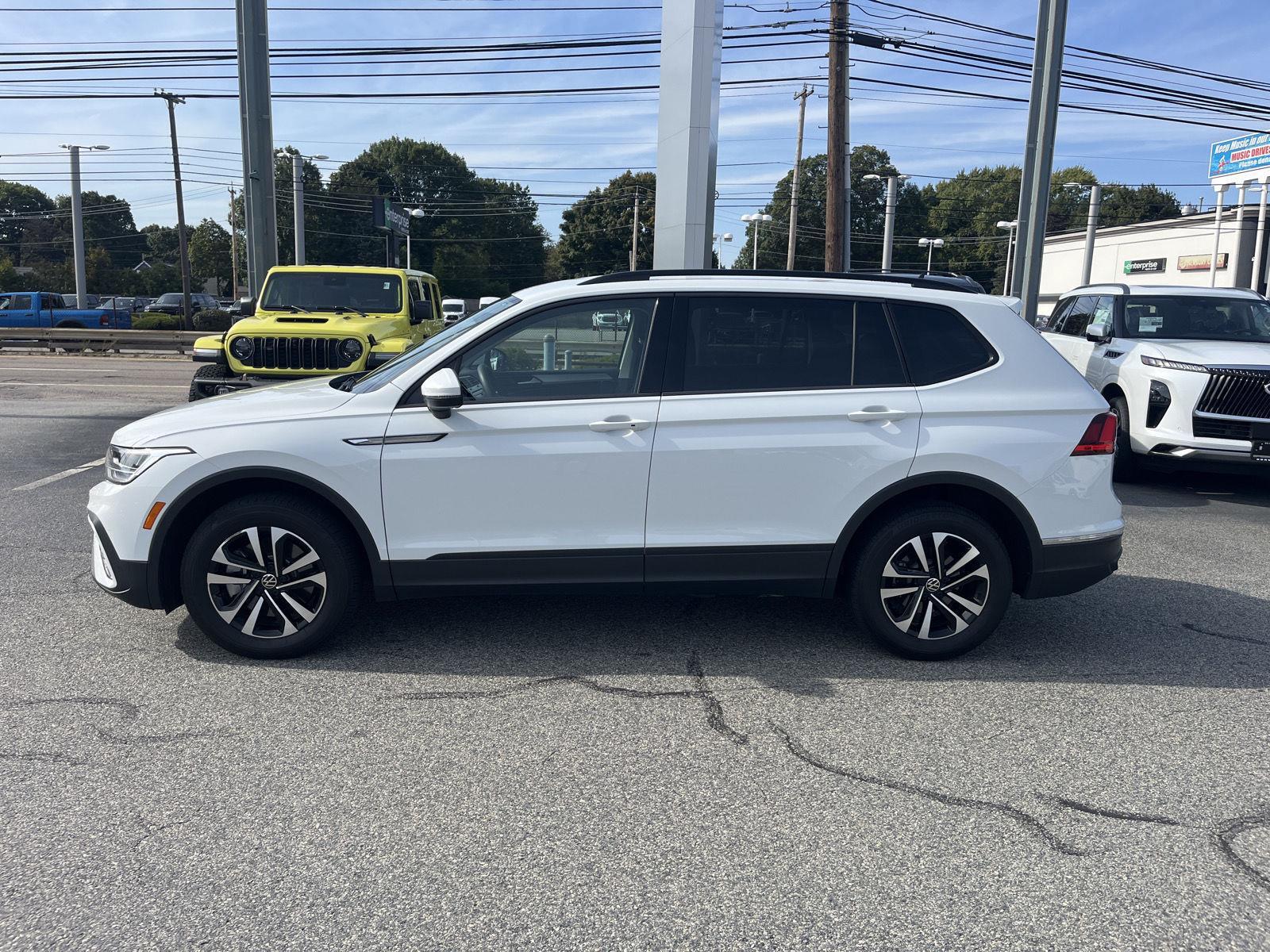 2022 Volkswagen Tiguan S photo 5