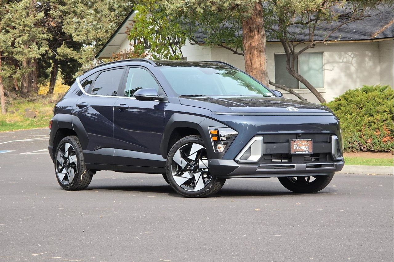 2026 Hyundai Kona Limited photo 2