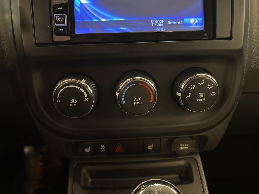 2013 Jeep Compass Latitude photo 20