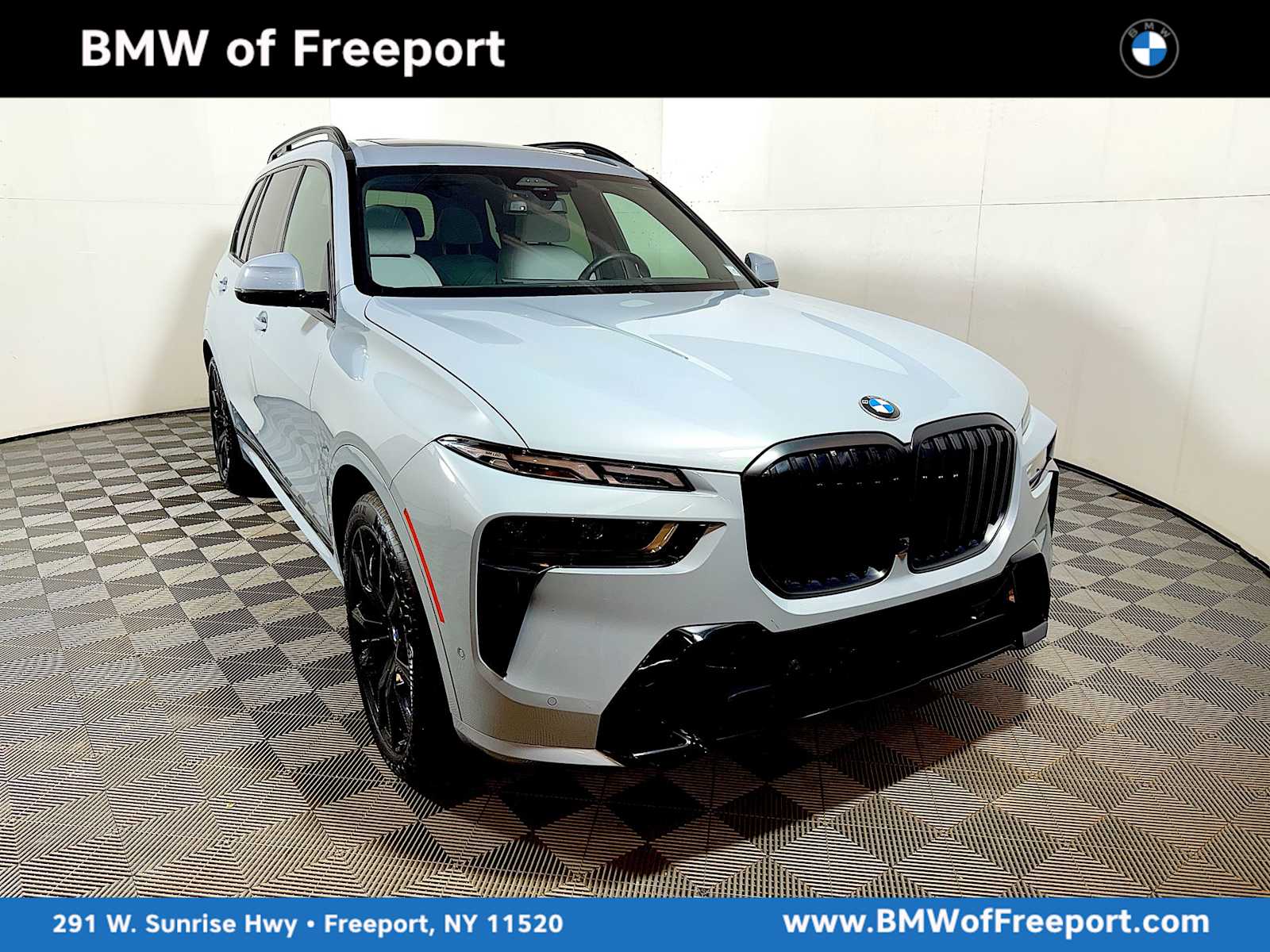 2023 BMW X7 40i