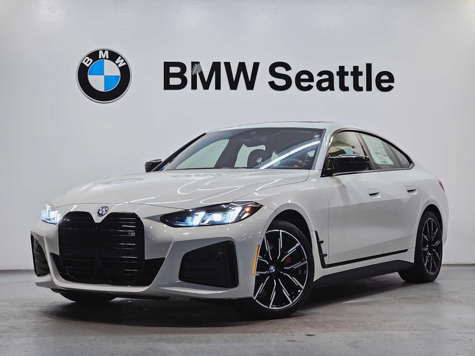 2025 BMW i4 M50's photo