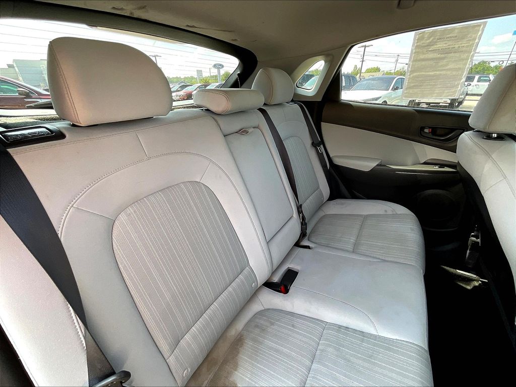 2023 Hyundai Kona SEL photo 15