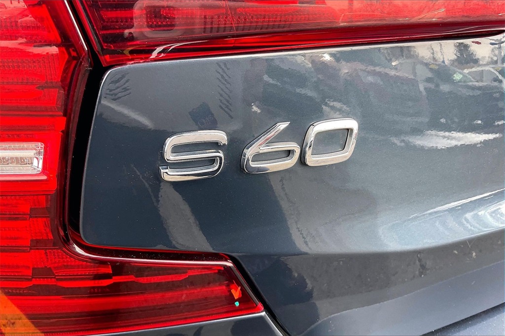 2024 VOLVO S60 - Image 29