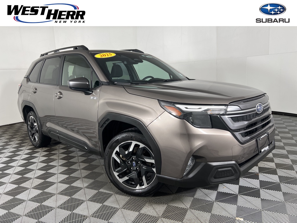 2025 Subaru Forester Premium's photo