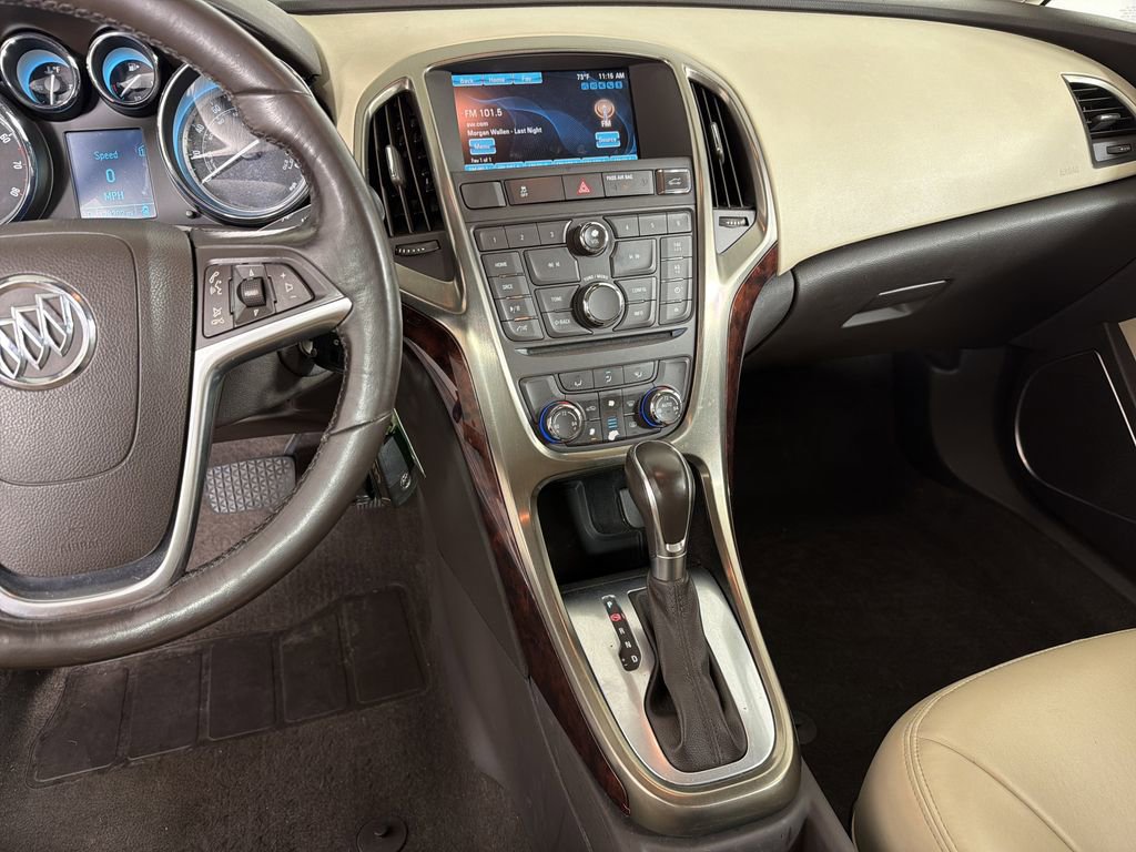 2013 Buick Verano Base photo 23