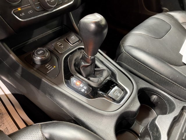 2022 Jeep Cherokee Limited photo 24