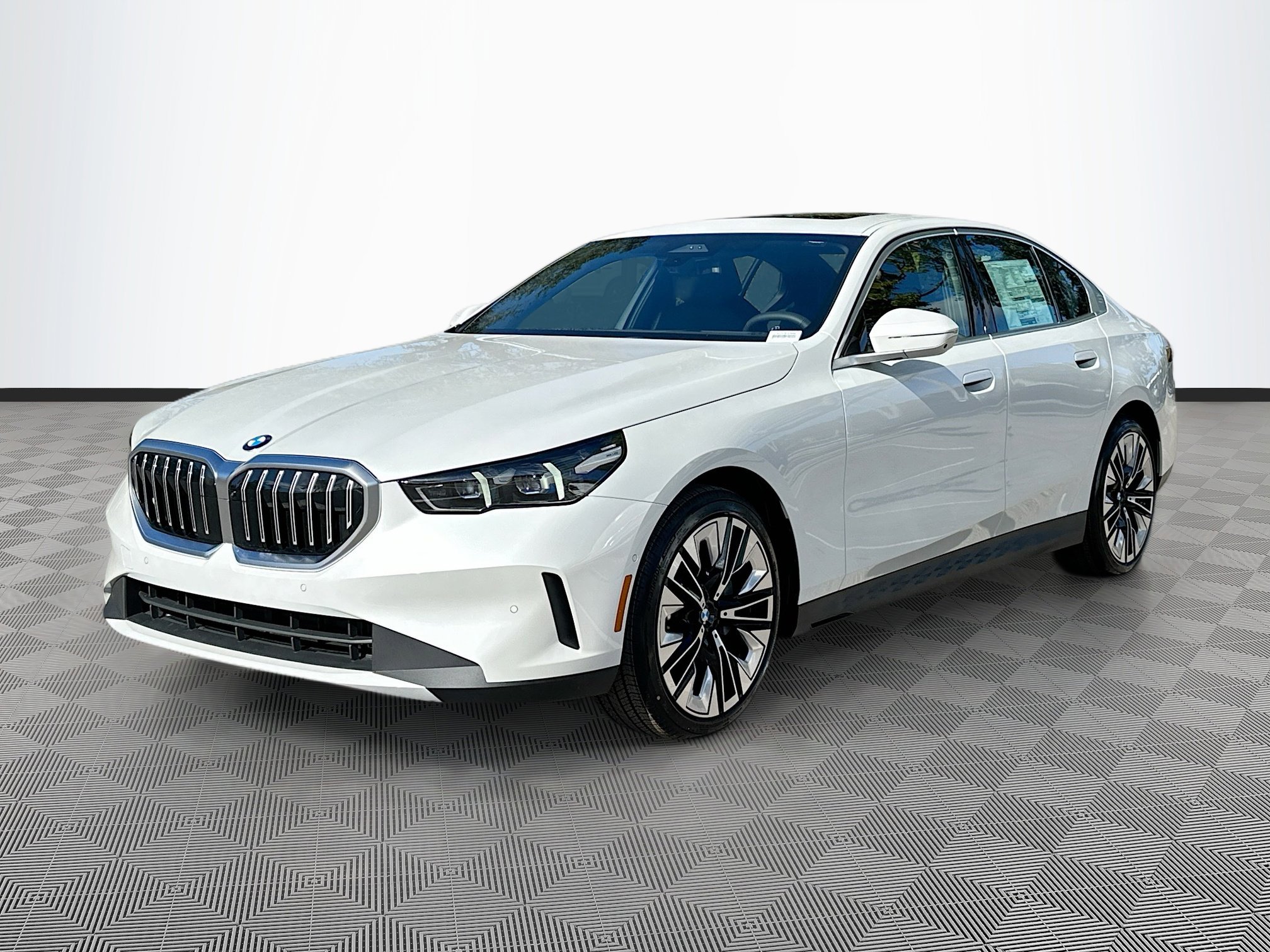 2025 Bmw 530i photo 2